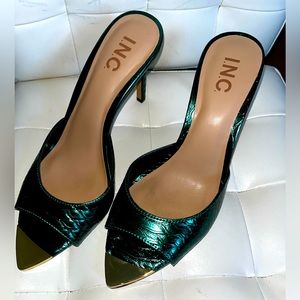 ING beautiful Sexy sandal Emerald Green Gold Tip